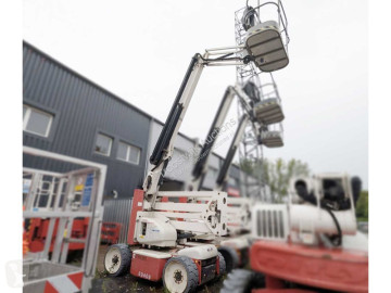 Nacelle automotrice articulée