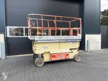 JLG3246ES