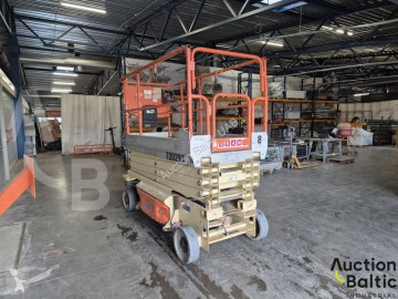 Selvkørend lift JLG