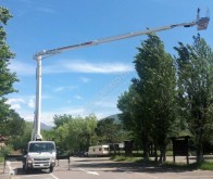 Nacelle sur porteur télescopique Cela DT40