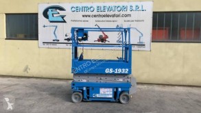 Genie GS-1932 used Scissor lift self-propelled
