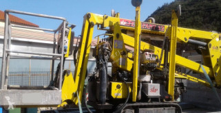 SUP ELEVAT 12 MT nacelă autopropulsată cu brat articulat second-hand