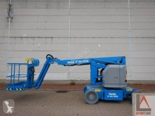 منصة تلسكوبية منصة تلسكوبية ذاتية الحركة مفصلية Genie Z-34/22N