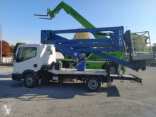 Camião plataforma Nissan DA320