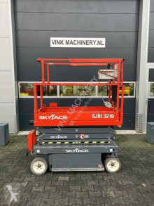 Selvkørend lift Skyjack SJ III 3219