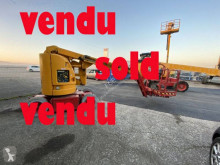 Plataforma elevadora JLG E300AJP plataforma automotriz usada
