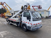 Plataforma elevadora Nissan CABSTAR/OIL et STEEL SCORPIO 1812 usada
