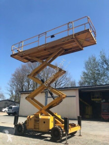 Haulotte H12 SXL Superdeck Allrad pojízdná plošina Střihací plošina použitý