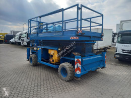 Hollandlift Q-135DL24 4WD/P/N pojízdná plošina Střihací plošina použitý