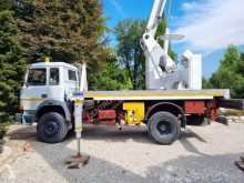 Camión con cesta elevadora articulada Iveco Isoli PTJ 265 S