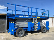 منصة تلسكوبية منصة تلسكوبية ذاتية الحركة Genie GS4390