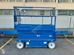 Nacelă autopropulsată cu platforma tip foarfece Skyjack SJIII 3226