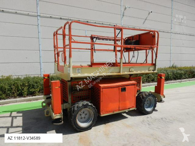 Piattaforma aerea JLG