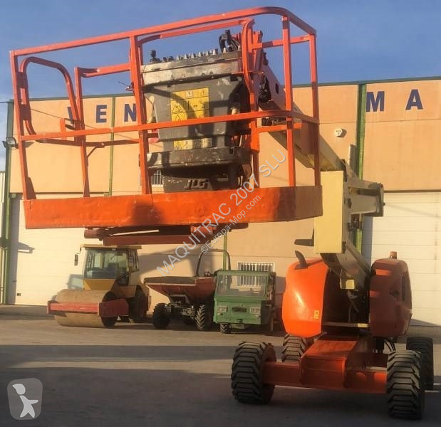 Piattaforma aerea JLG