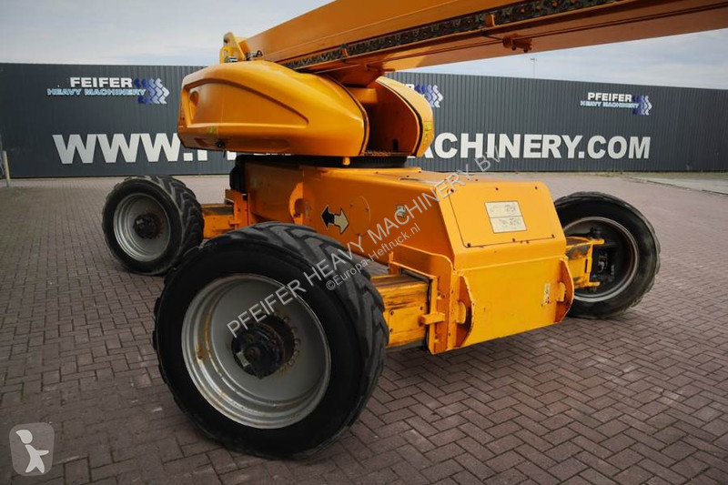 Hoogwerker JLG Diesel, 4x4x4 Drive 43.3m...
