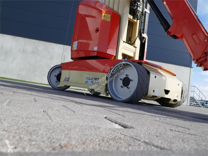Plataforma elevadora JLG 12E