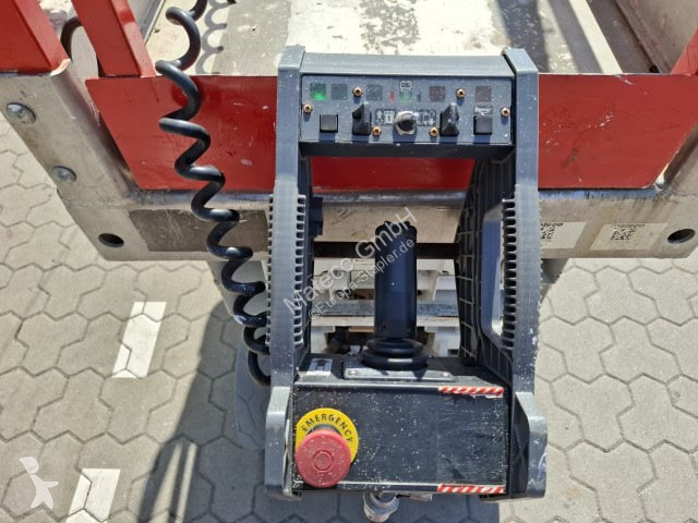 Piattaforma aerea JLG
