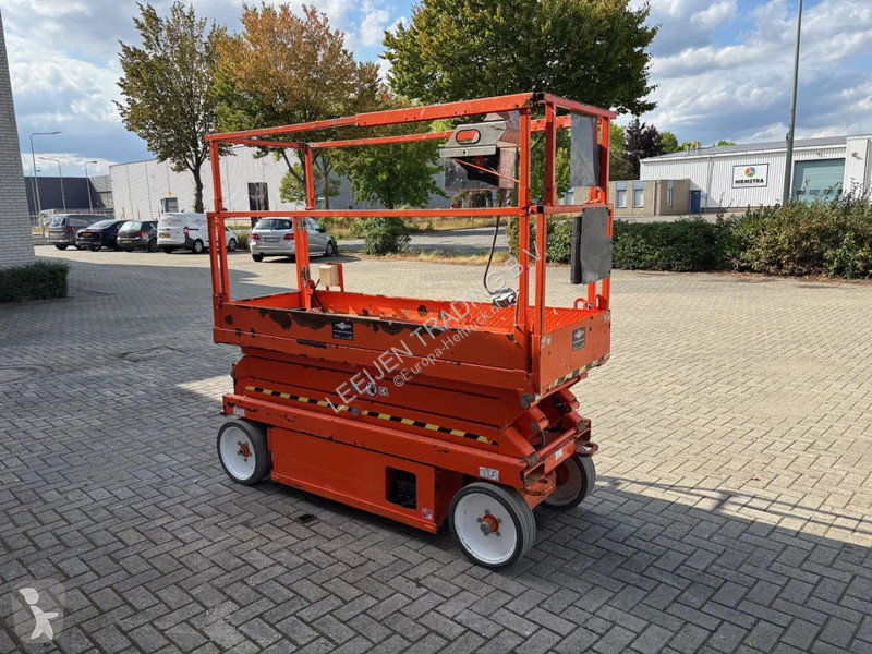 منصة تلسكوبية Skyjack SJ III 3220, Electric...