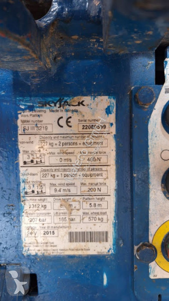 منصة تلسكوبية Skyjack SJIII 3219