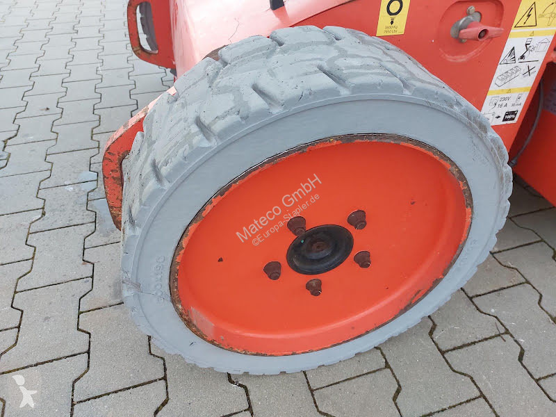 Vysokozdvižná plošina Manitou 150AETJ C 3D