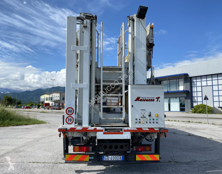 منصة تلسكوبية Iveco STRALIS 310
