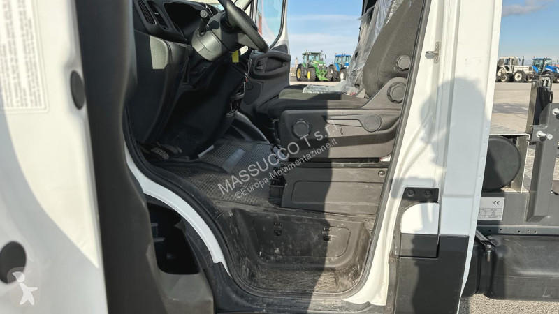 منصة تلسكوبية Iveco BARIN ABC 60-L