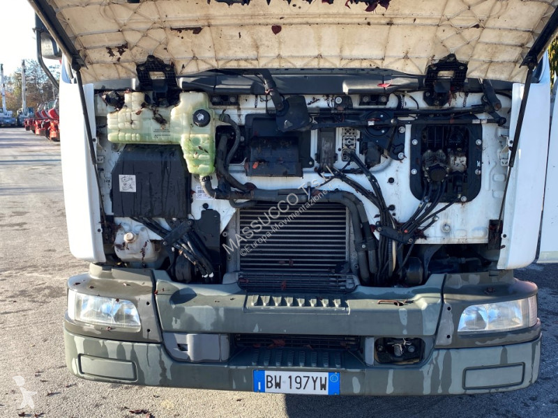 منصة تلسكوبية Renault MIDLUM 180 Dci
