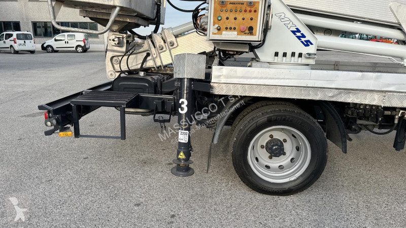 Lift Nissan 35.11 MX 225