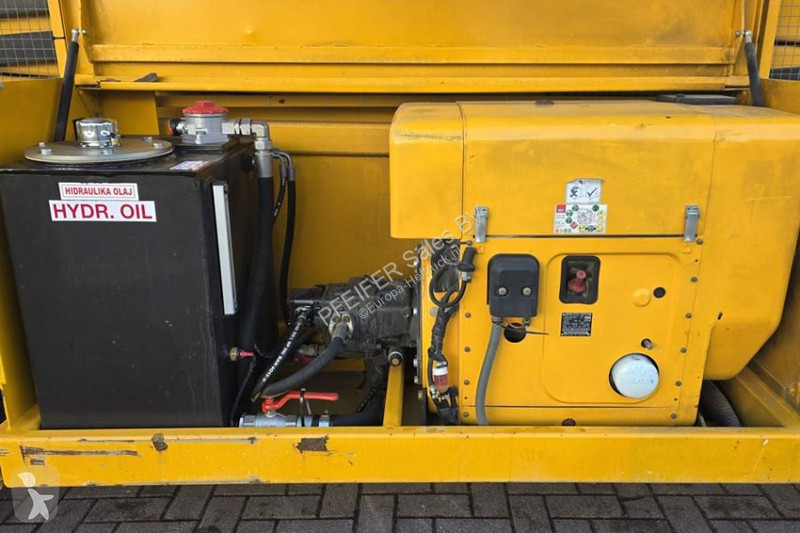 منصة تلسكوبية Hollandlift Combistar B-195DL25...