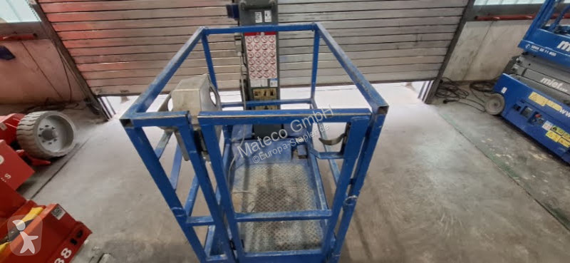 منصة تلسكوبية Skyjack SJ12