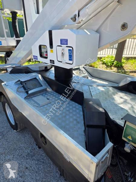 منصة تلسكوبية Palfinger P200A