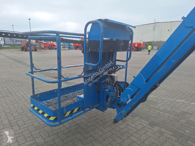 منصة تلسكوبية Genie Z45/25J