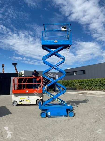 منصة تلسكوبية Skyjack SJ III 3219