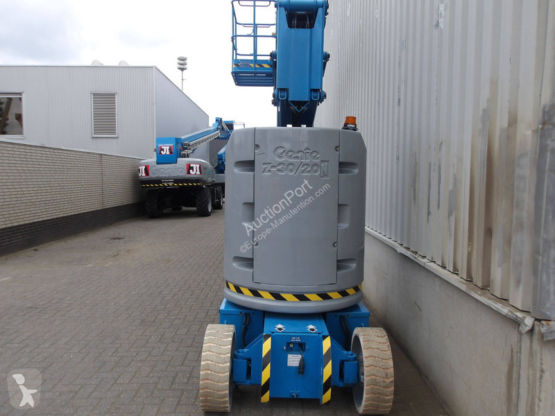 منصة تلسكوبية Genie Z30/20N