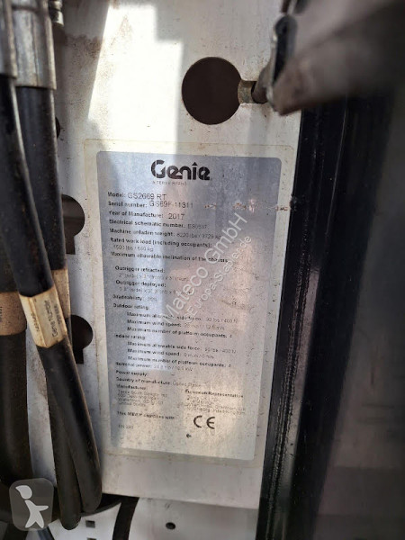 منصة تلسكوبية Genie OR