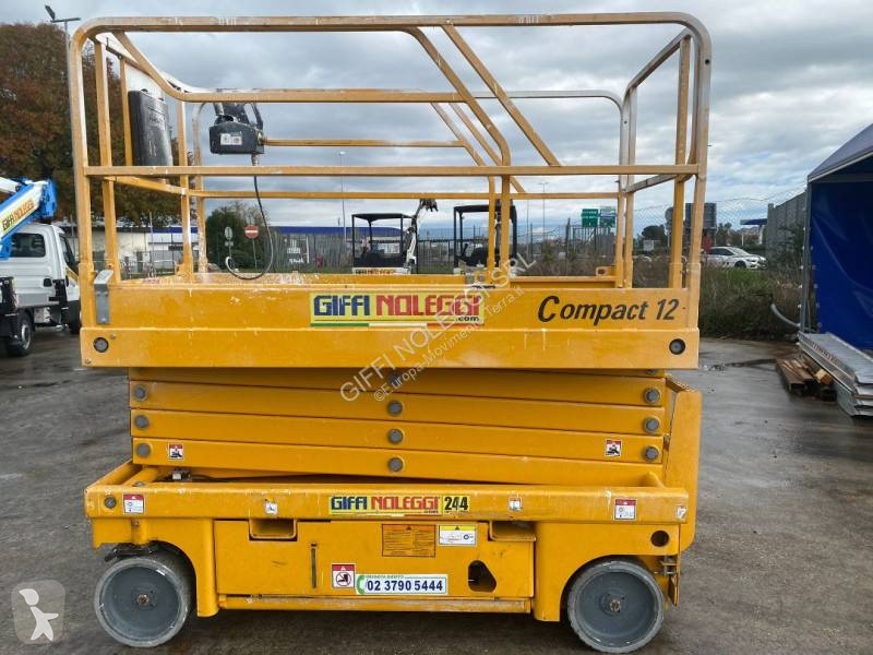منصة تلسكوبية Haulotte COMPACT 12