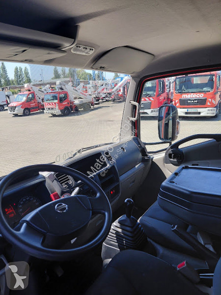 Lift Ruthmann TB 270 / NISSAN CABSTAR