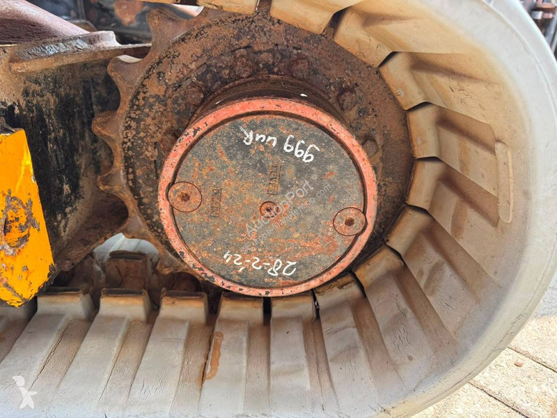 Автовышка Hitachi HX99B-2