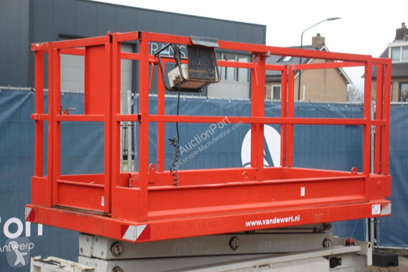 Plataforma elevadora Hollandlift MONOSTAR V-SAEL14