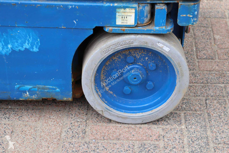 Plataforma elevadora Skyjack SJ12