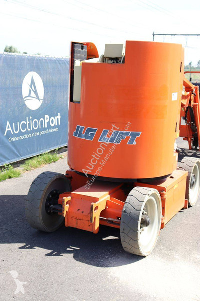 Plataforma elevadora JLG