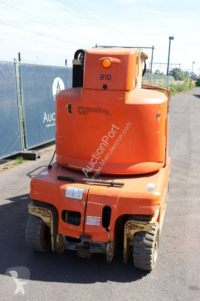 Автовишка JLG