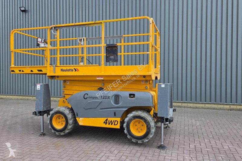 升降机 Haulotte Compact 12DX Diesel, 4x4 Drive,...