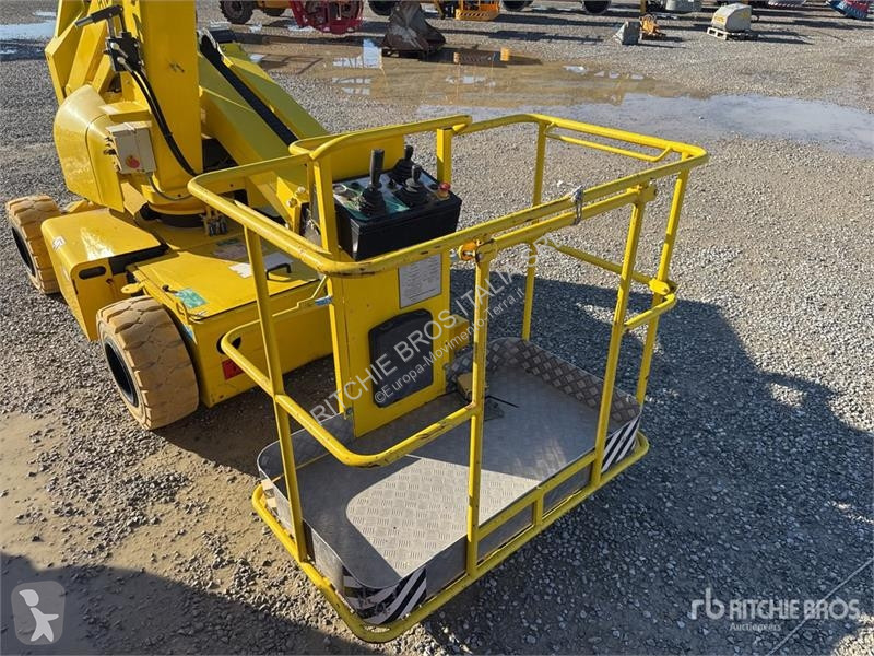 升降机 Airo A12E Electric Articulating Boom Lift