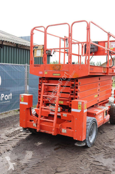 升降机 JLG M4069