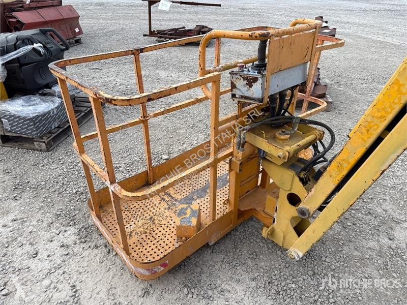 Plataforma elevadora Haulotte Articulating Boom...