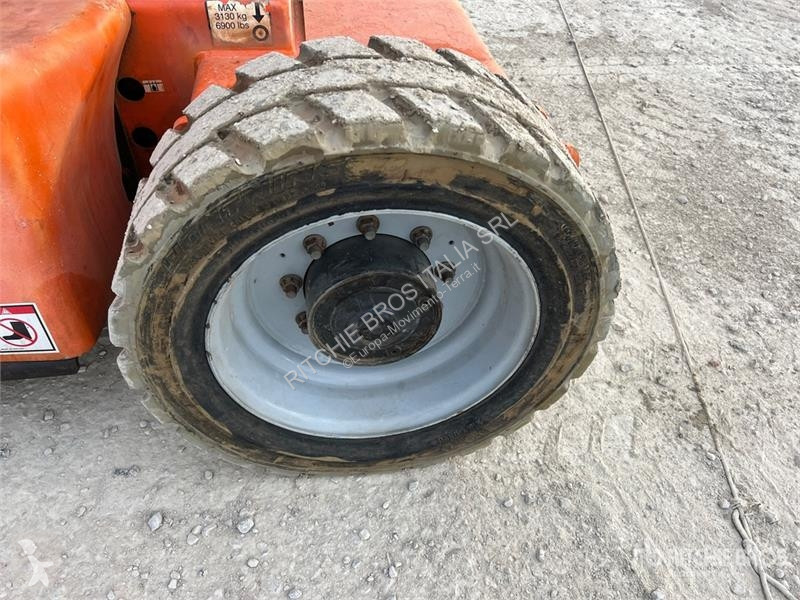 Plataforma elevadora JLG Electric Articulating...