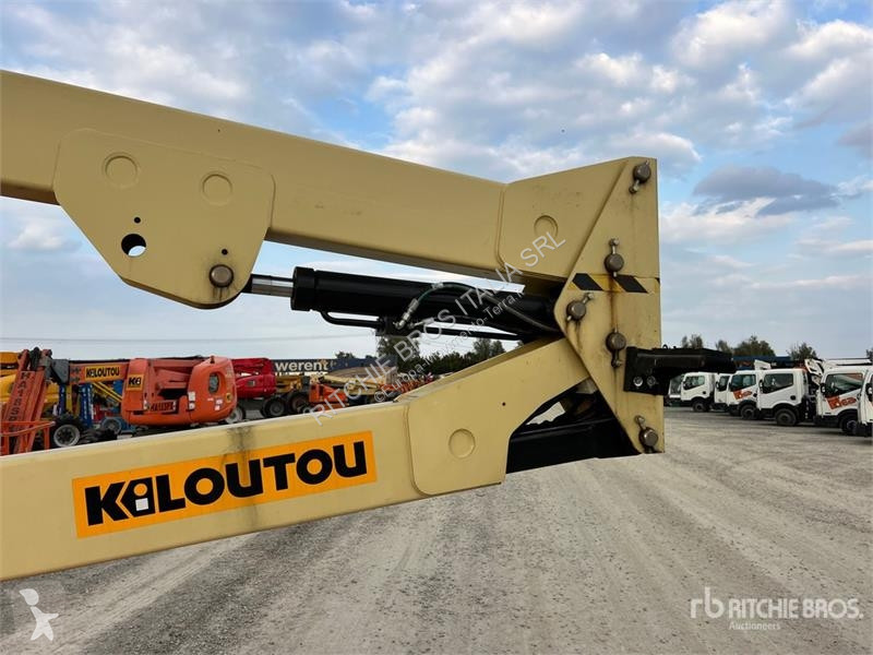 Plataforma elevadora JLG 450AJ  Electric...