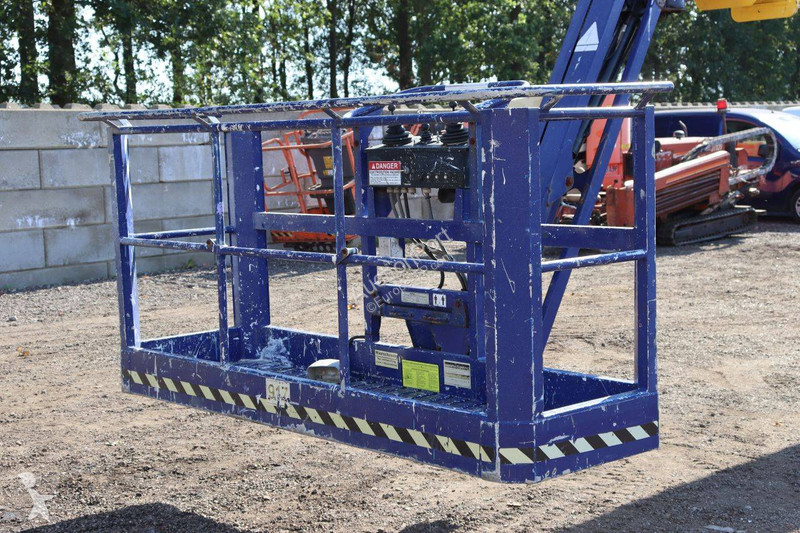 Plataforma elevadora Snorkel AB-85RJDZ