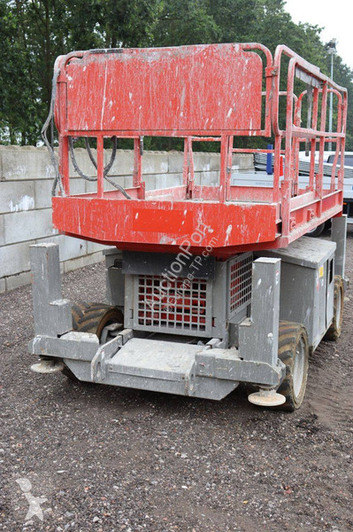 Plataforma elevadora JLG